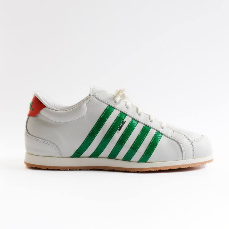 KünzliEdle Sneaker. Auch hier steckt viel Schweizer Wissen aus Orthopädie und Schuhmacherei drin.