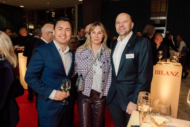Tobias Jia Cornèrtrader; Isabella Tarazan, Gast Cornèrtrader; Christos Triantafyllidis, Cornèrtrader