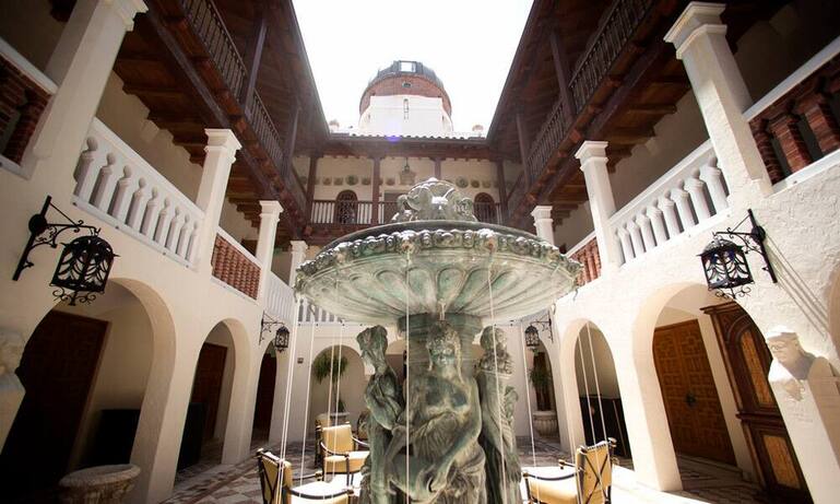 versace_mansion.jpg