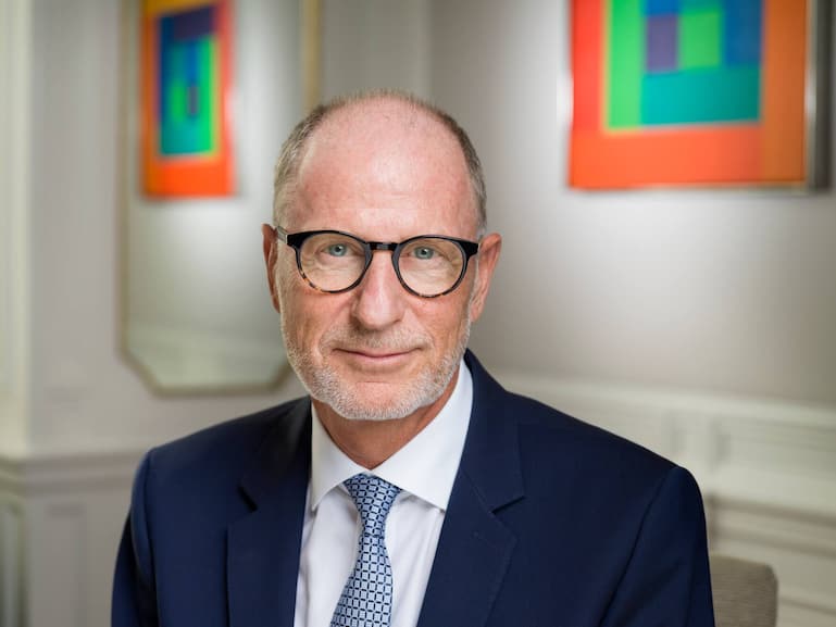 Portrait of Bernhard Hodler, CEO of private bank Julius Baer, taken at the bank's headquarters in Zurich, Switzerland, on August 22, 2018. (KEYSTONE/Bernhard Hodler)Bernhard Hodler, CEO der Privatbank Julius Baer, portraitiert am 22. August 2018 in die Bank am Hauptsitz in Zuerich. (KEYSTONE/Gaetan Bally)