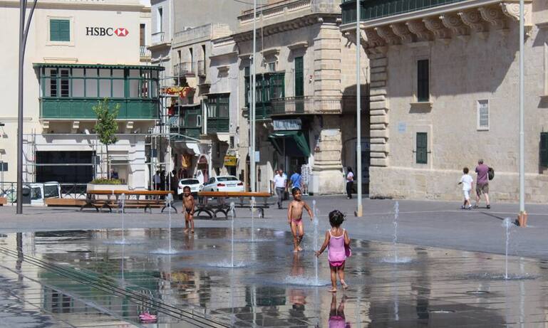 expat_malta.jpg