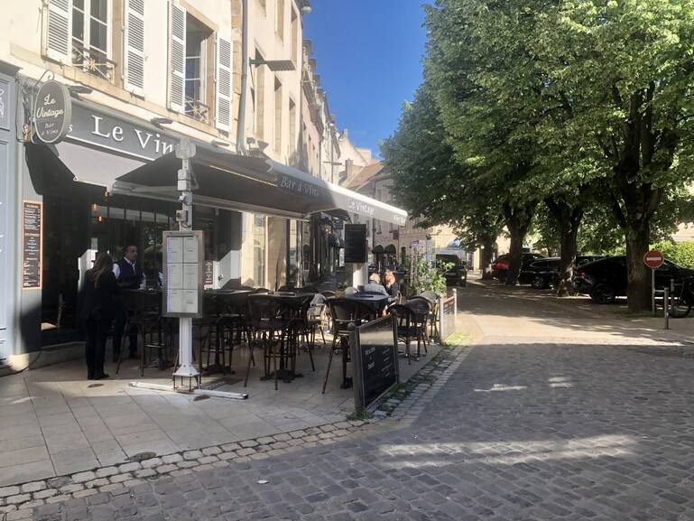 Fast an jeder Ecke von Beaune findet man ein sympathisches Restaurant oder Bistro.