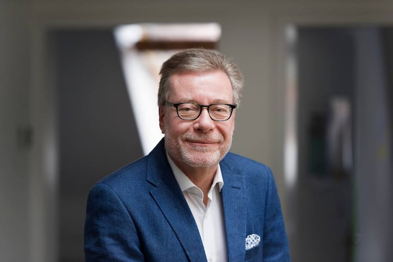Dr. Dr. h.c. Markus Notter, Praesident der neunkoepfigen Unabhaengigen Experkenkommision (UEK) Administrative Versorgungen, Jurist und alt Regierungsrat des Kantons Zuerich, portraitiert am 3. Zwischenbilanzworkshop der UEK am 23. Mai 2018 in Bern. Der Bundesrat hat am 5. November 2014 eine unabhaengige Expertenkommission (UEK) eingesetzt. Sie untersucht das Thema der administrativen Versorgungen und anderer fuersorgerischer Zwangsmassnahmen in der Schweiz bis 1981.