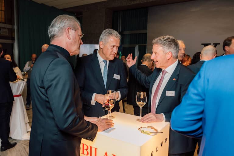 Martin Rusterholz, Convidis AG; Beat Wittmann, Porta Advisors; Markus Potzel, Deutscher Botschafter Bern.