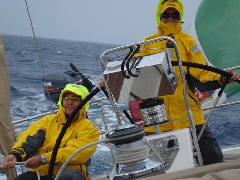 Carole Ackermann auf hoher See mit ihrem Mann Heinrich Fischer, mit dem sie die Risikokapitalfirma Diamondscull mitbegründet hat.