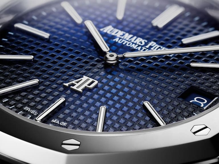 11 Audemars Piguet Royal Oak.jpg