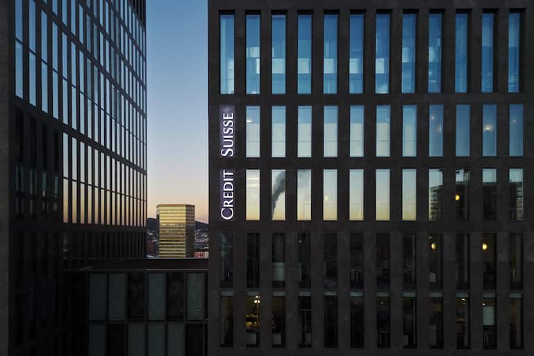 In den ehemaligen Bürotürmen der Credit Suisse in Oerlikon sollen in den Etagen 7 bis 25 Wohnungen entstehen.